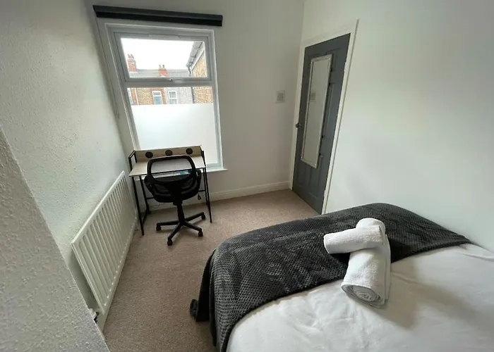 Lovely Seaside House In Cleethorpes - Sleeps 6