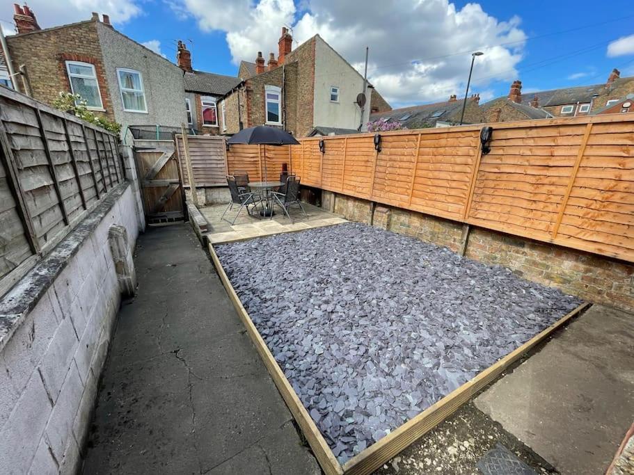Lovely Seaside House In - Sleeps 6